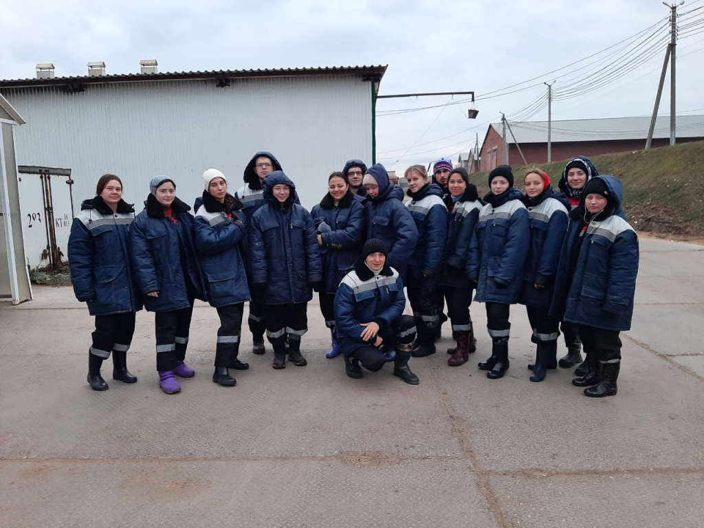 Студентам и выпускникам